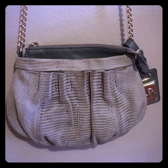 Grey croc crossbody b makowsky - Picture 1 of 6